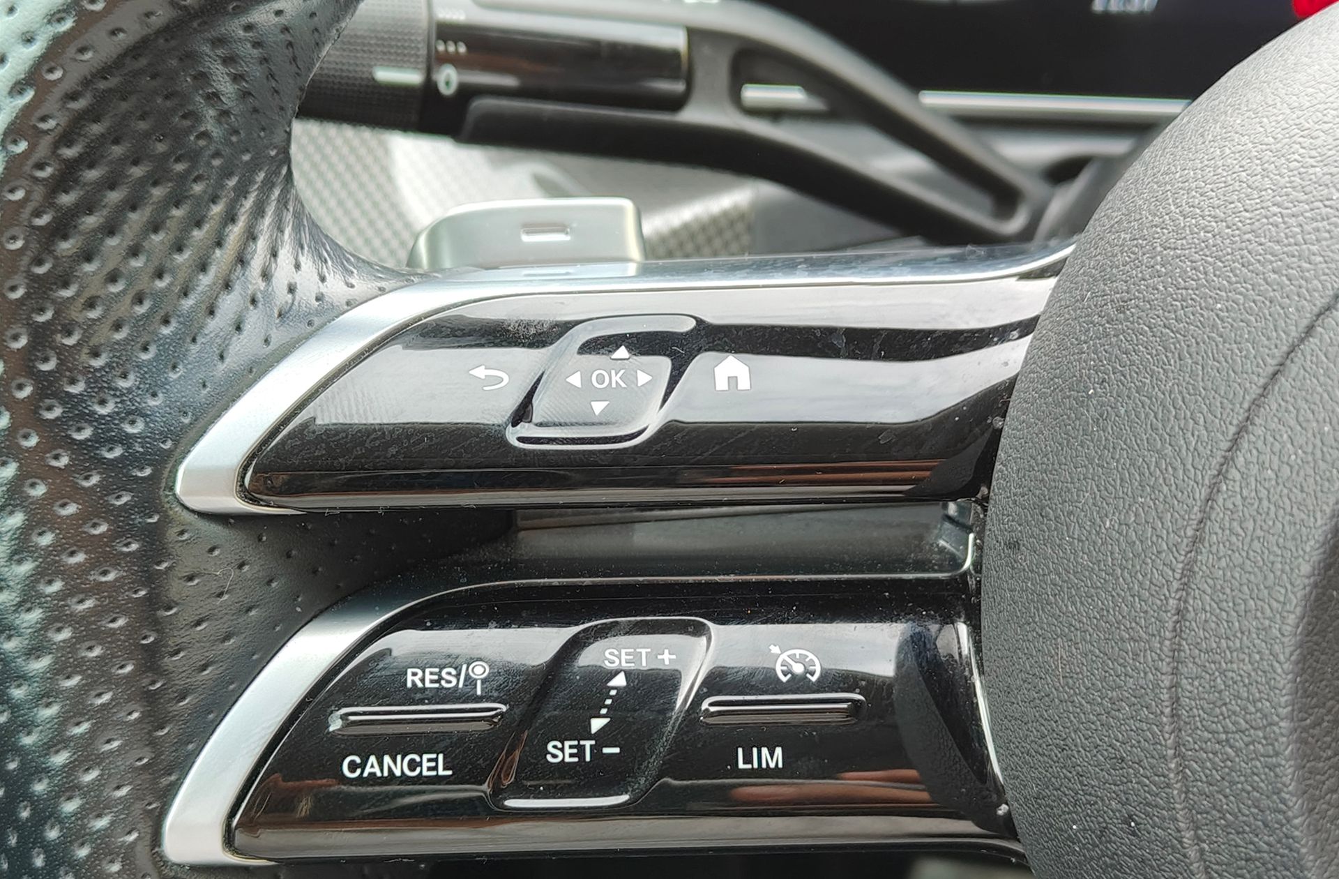 Mercedes-Benz Clase C 200 pack AMG - foto 29