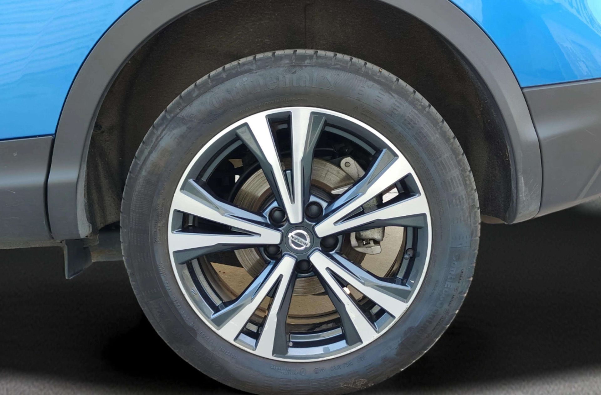Nissan Qashqai DIG-T 163 N-Connecta 4x2 - foto 32