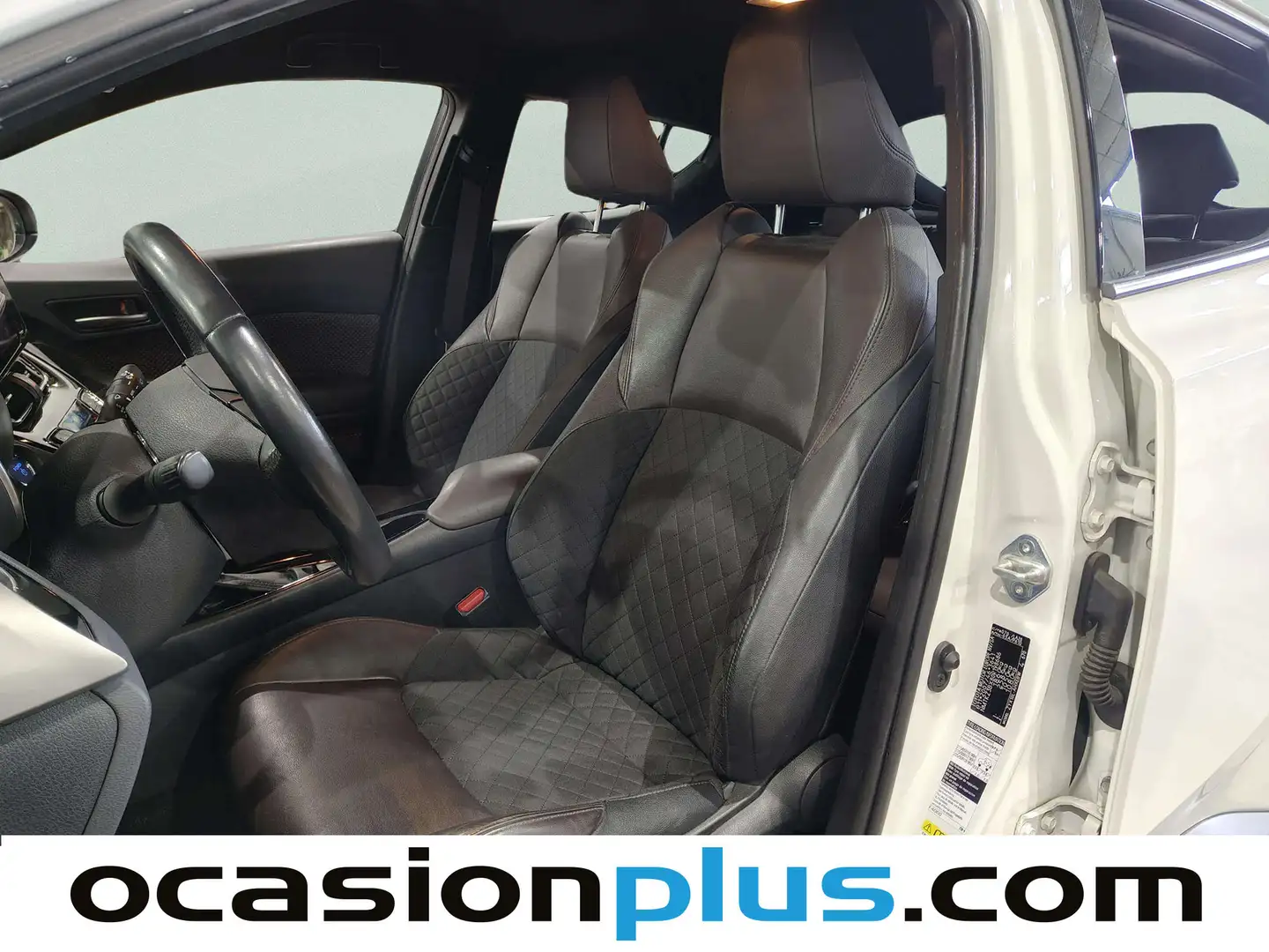 Foto Toyota C-HR Toyota C-HR 1.8 125H Style Plus (122 CV)