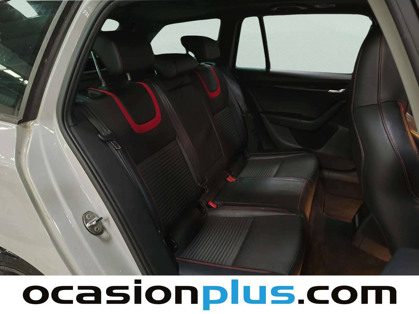 Foto Skoda Octavia Skoda Octavia Combi Combi 2.0 TSI RS DSG (220 CV)