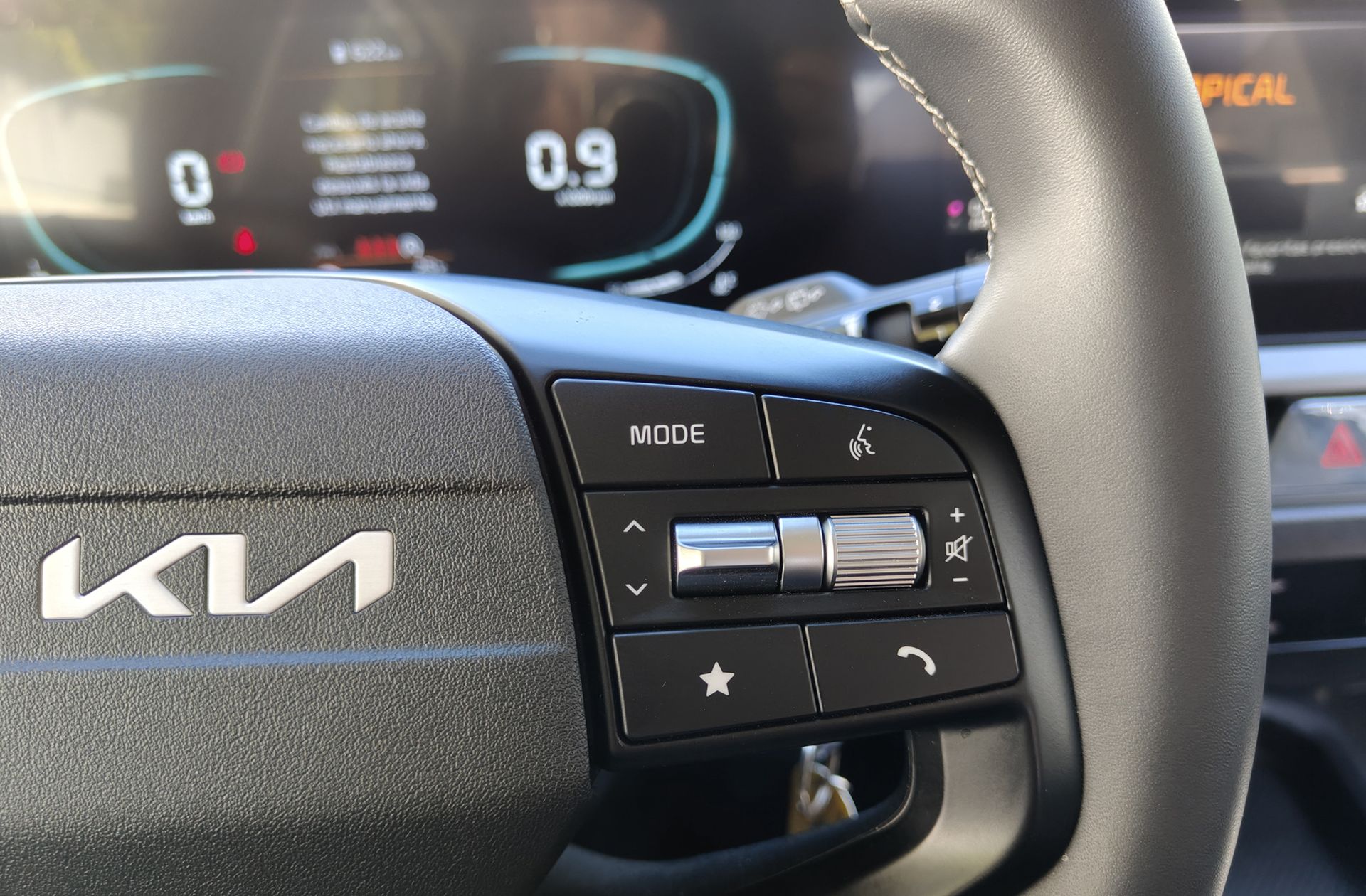 Kia Stonic 1.0 T-GDi MHEV Concept - foto 25
