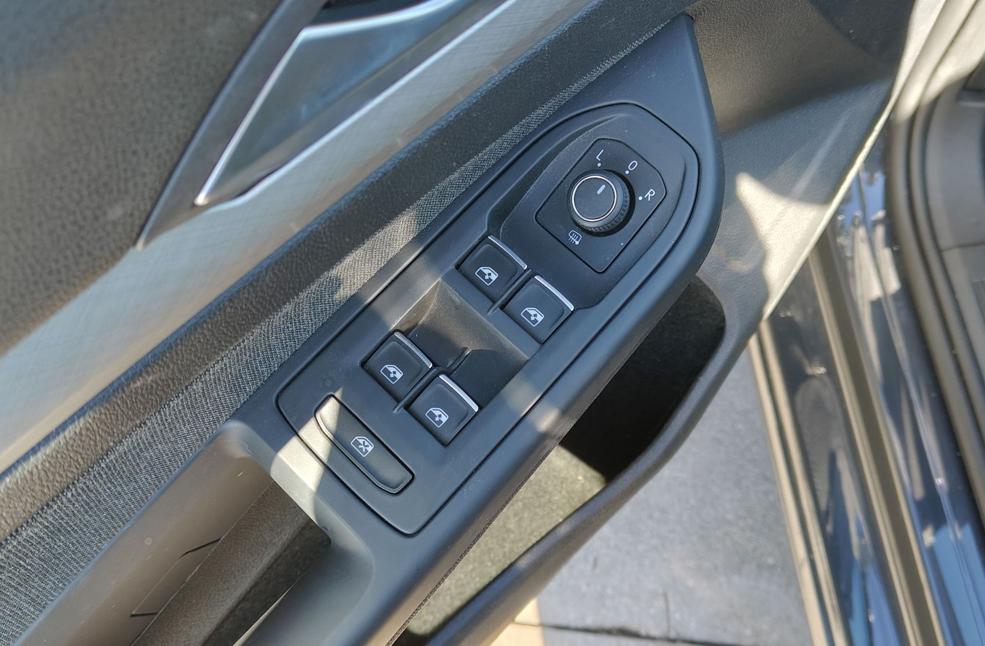 Volkswagen Golf Life 1.0 eTSI DSG - foto 33