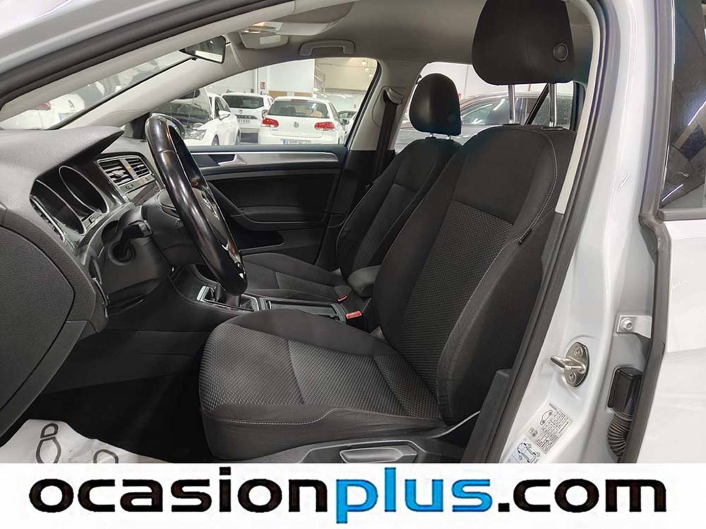 Foto asientos delanteros Volkswagen Golf Volkswagen Golf Edition 1.0 TSI (110 CV)