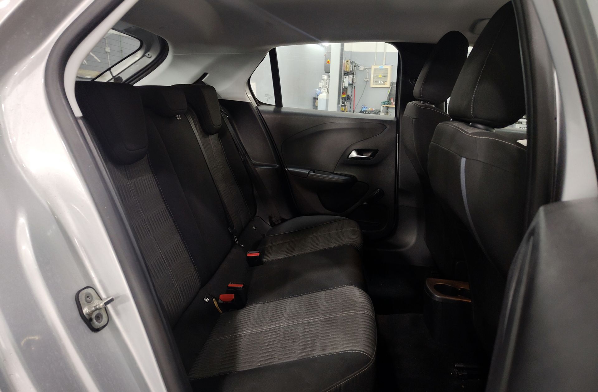 Opel Corsa 1.2 XEL Edition - foto 14