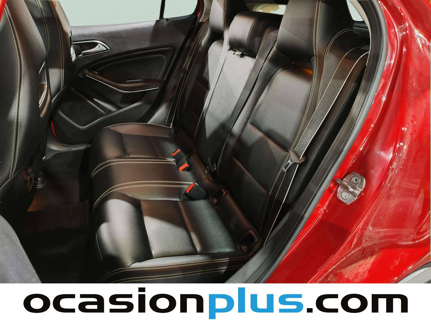 Foto asientos traseros Mercedes GLA Mercedes-Benz GLA 180 (122 CV) Pack AMG
