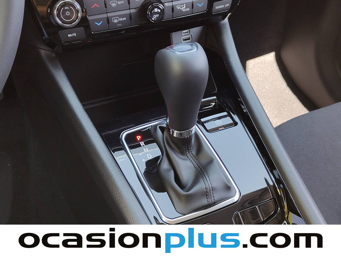 Foto Jeep Compass Jeep Compass eHybrid 1.5 MHEV Longitude DCT (130 CV)