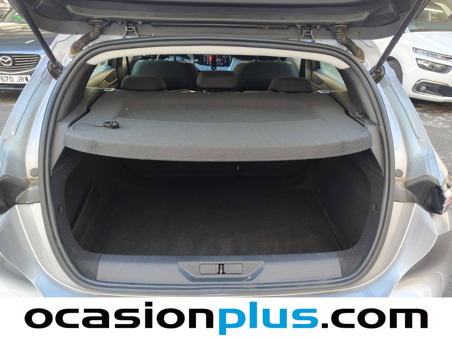 Foto Peugeot 308 Peugeot 308 PureTech 130 S&S Active Pack EAT8  (130 CV)