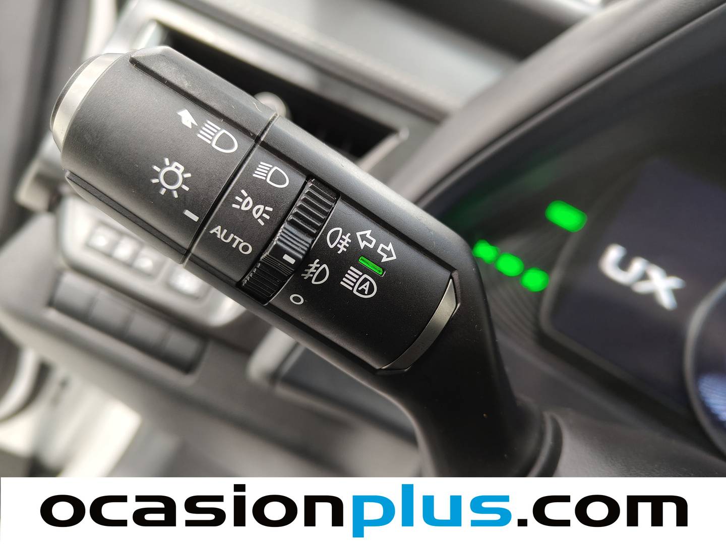 Foto Lexus UX Lexus UX 250h Style (184 CV)