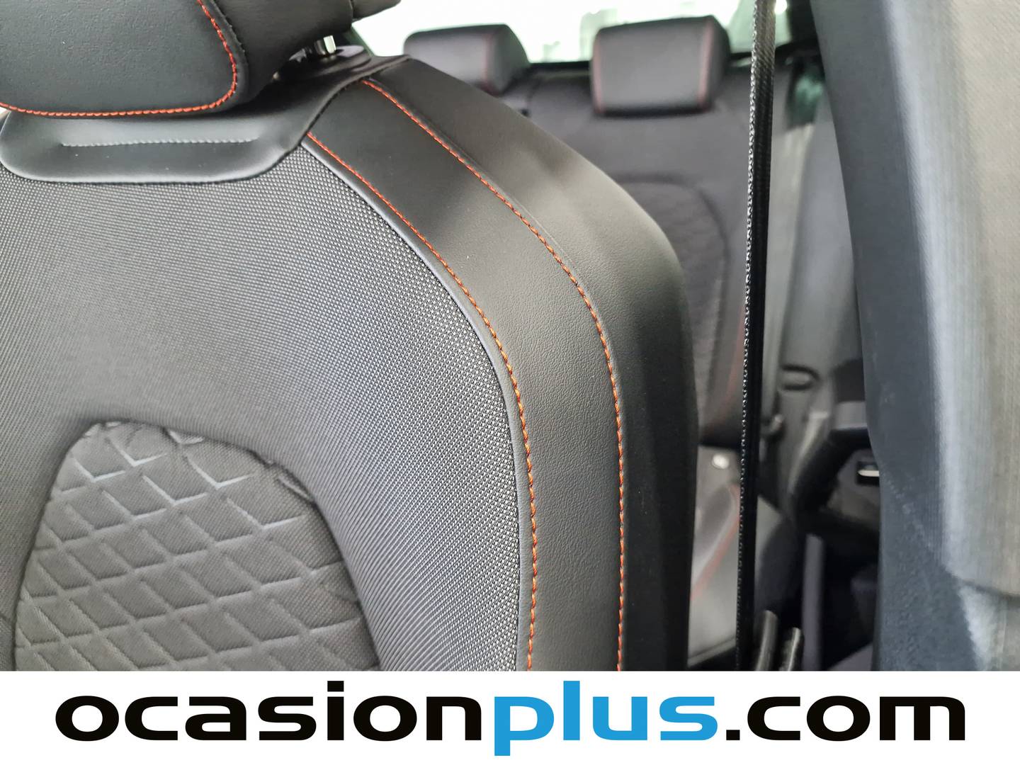 Extras y acabados del Seat León Seat León 1.5 TSI S&S FR Special Edition (116 CV)