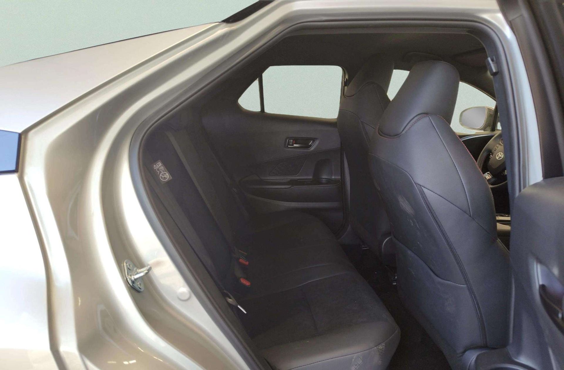 Toyota C-HR 200H GR Sport AWD-i - foto 17