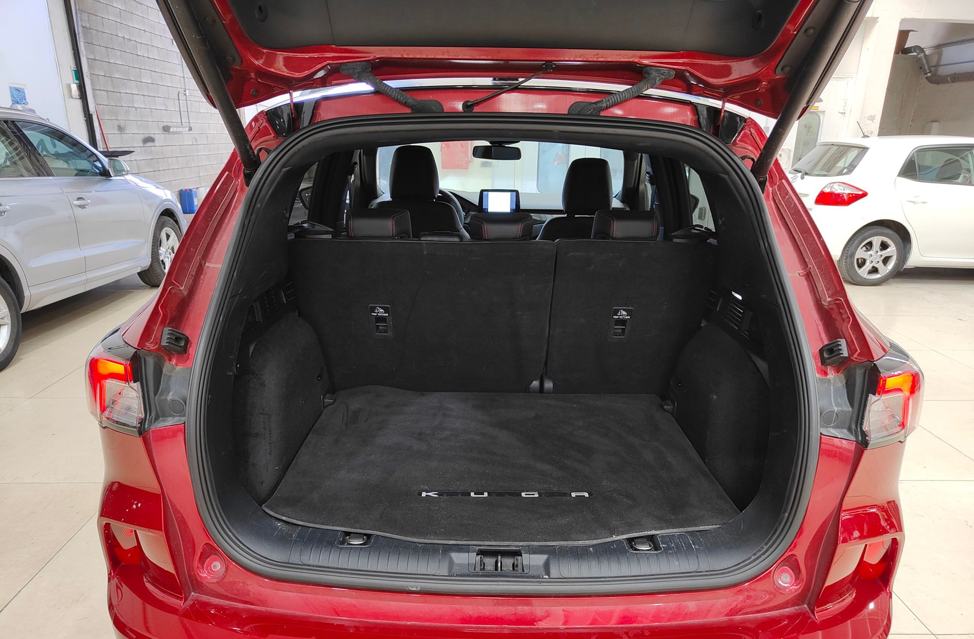 Ford Kuga 2.5 Duratec PHEV ST-Line X - foto 18
