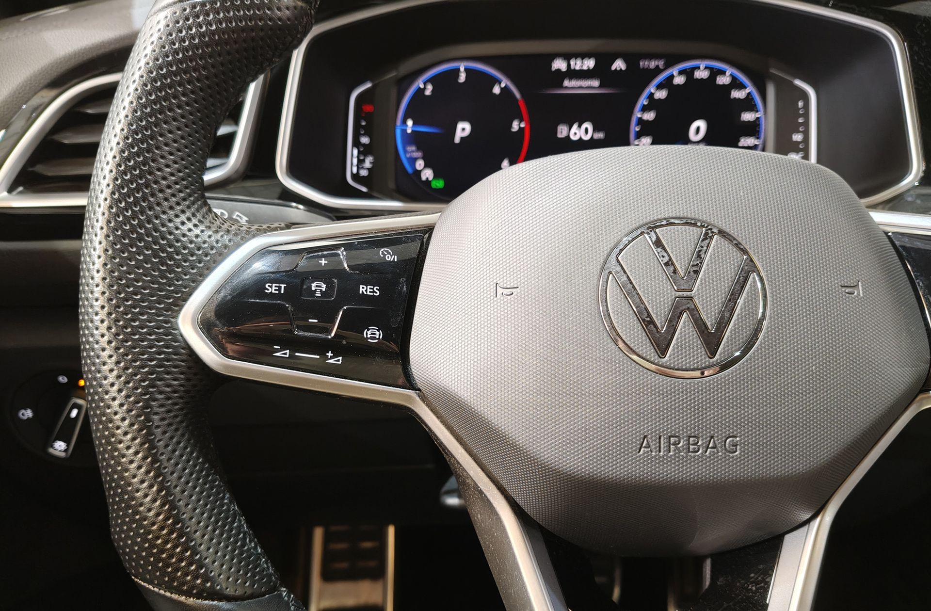 Volkswagen T-Roc R-Line 2.0 TDI DSG - foto 28