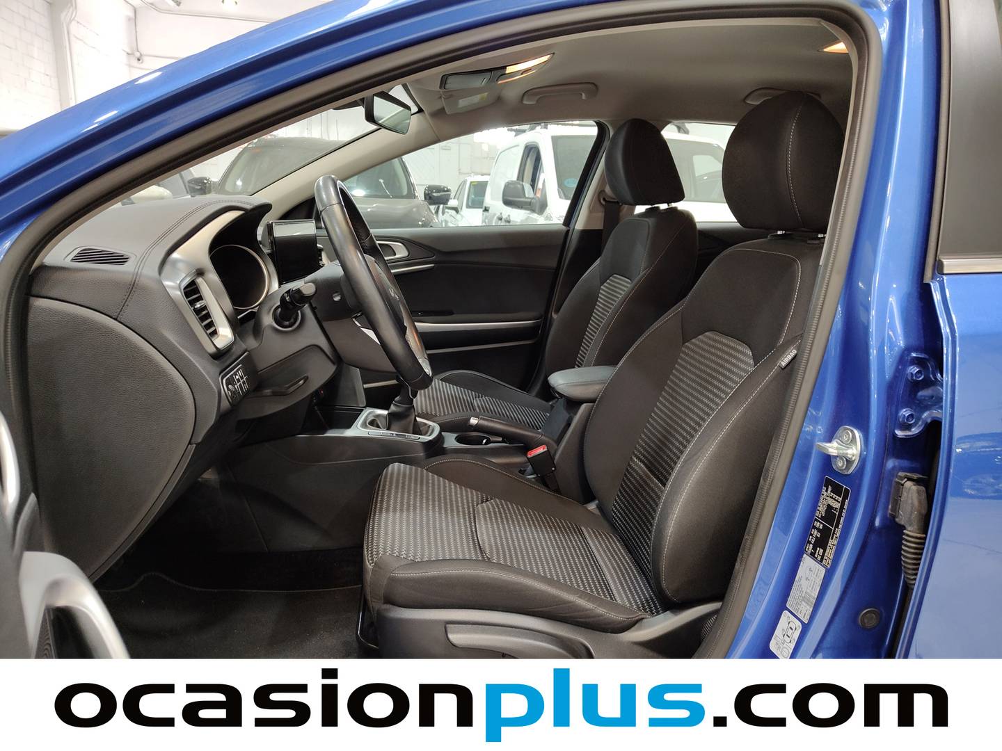 Foto asientos delanteros KIA Ceed KIA Ceed 1.0 T-GDI Drive (100 CV)