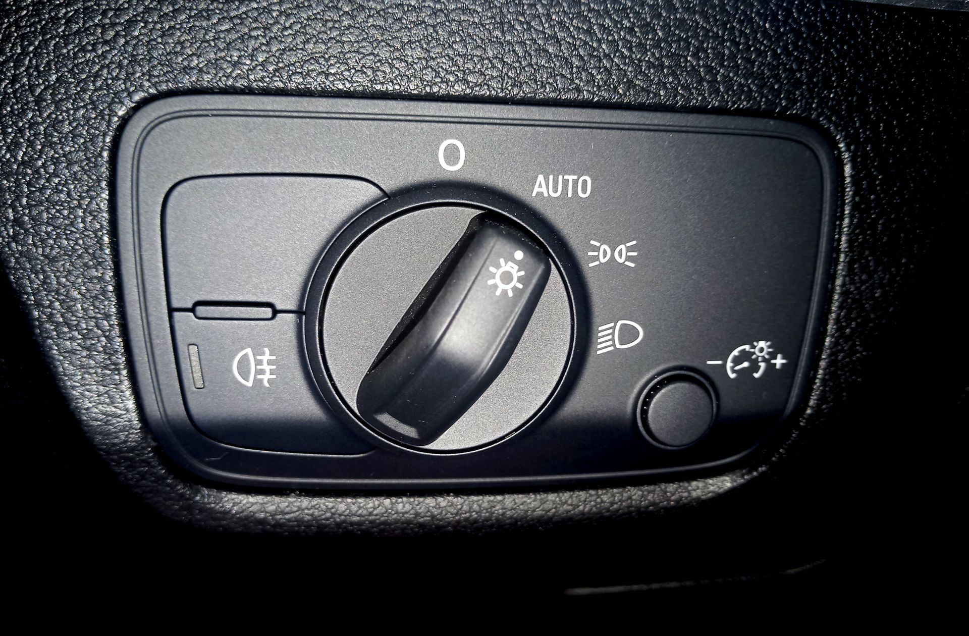Audi Q2 Advanced 30 TFSI - foto 23