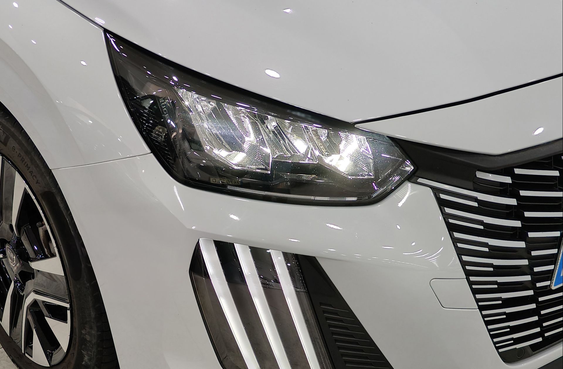 Peugeot 208 PureTech 100 Allure - foto 13