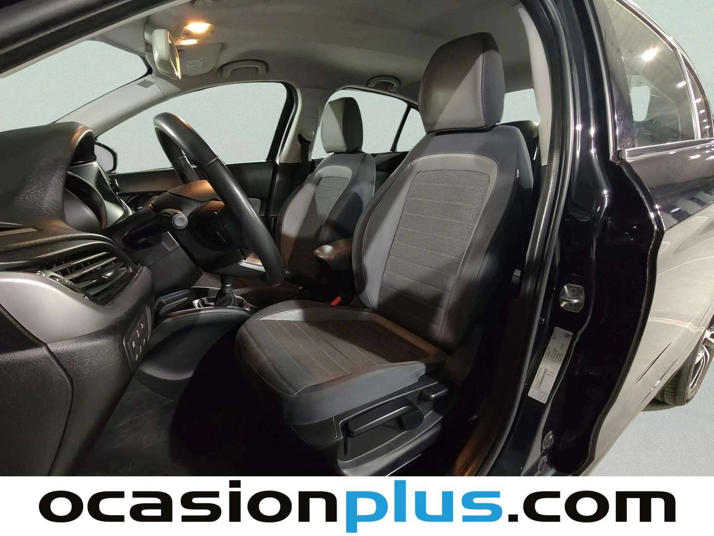 Foto asientos delanteros Fiat Tipo Fiat Tipo 1.3 Multijet Lounge (95 CV)