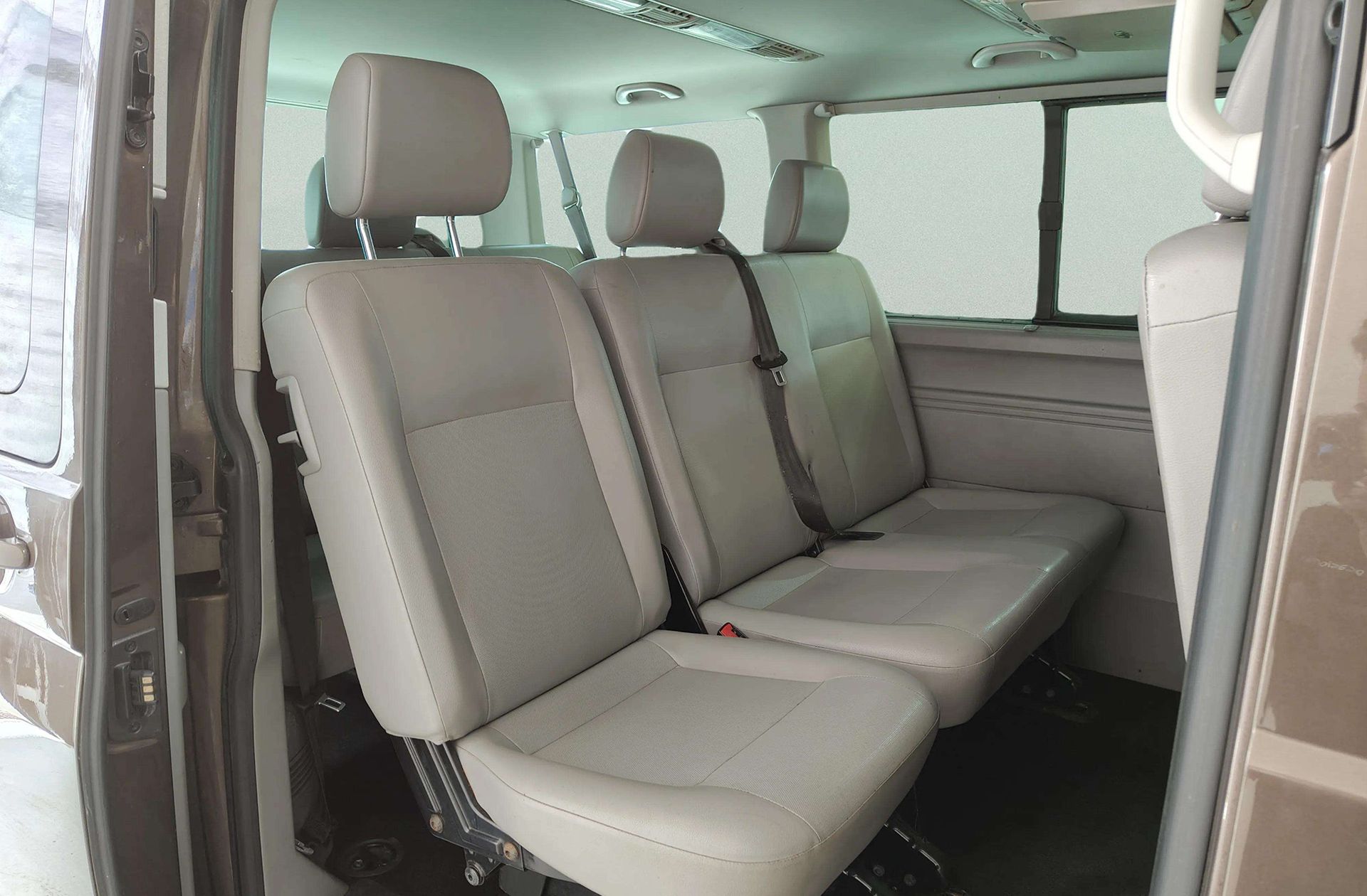 Volkswagen Caravelle Comfortline Batalla Corta 2.0 BiTDI 4Motion DSG 9 plazas - foto 13