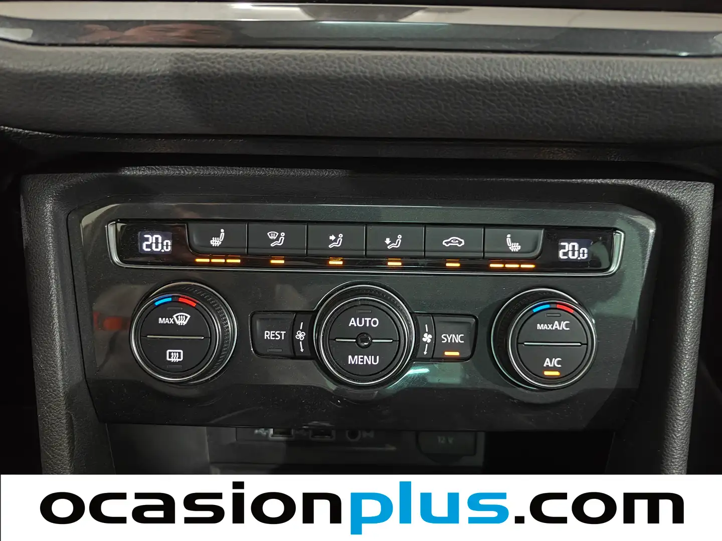 Foto Volkswagen Tiguan Volkswagen Tiguan Sport 2.0 TDI 4Motion (190 CV) DSG Pack R-Line