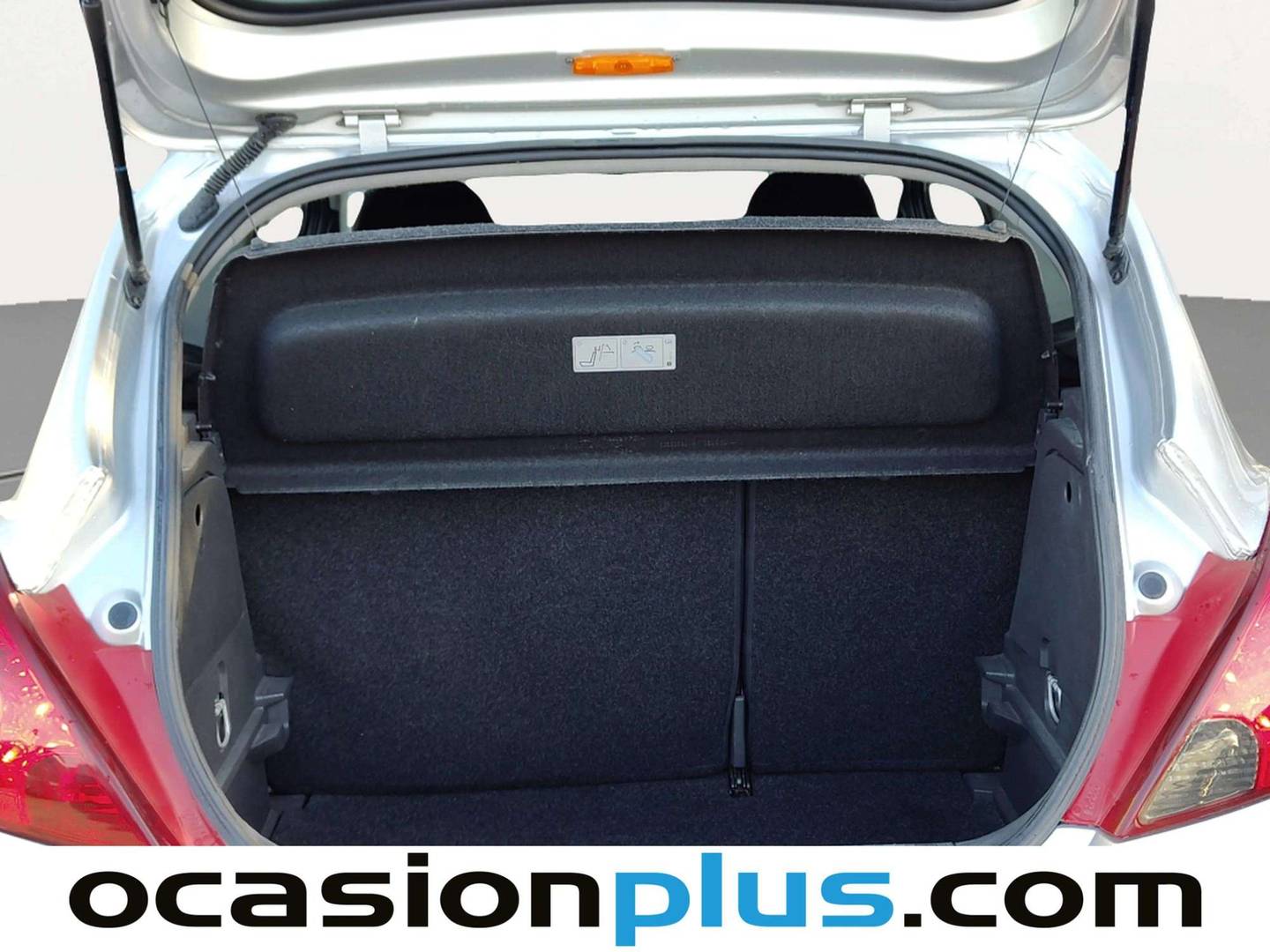 Fotos maletero Opel Corsa Opel Corsa 1.2 111 Years (85 CV)