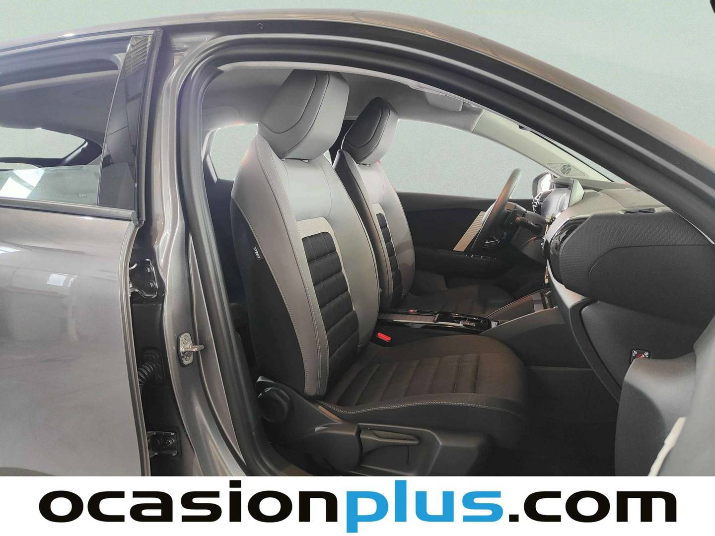 Citroën C4 Citroën C4 Hybrid 145 Business Edition e-DCS6 (145 CV) híbrido