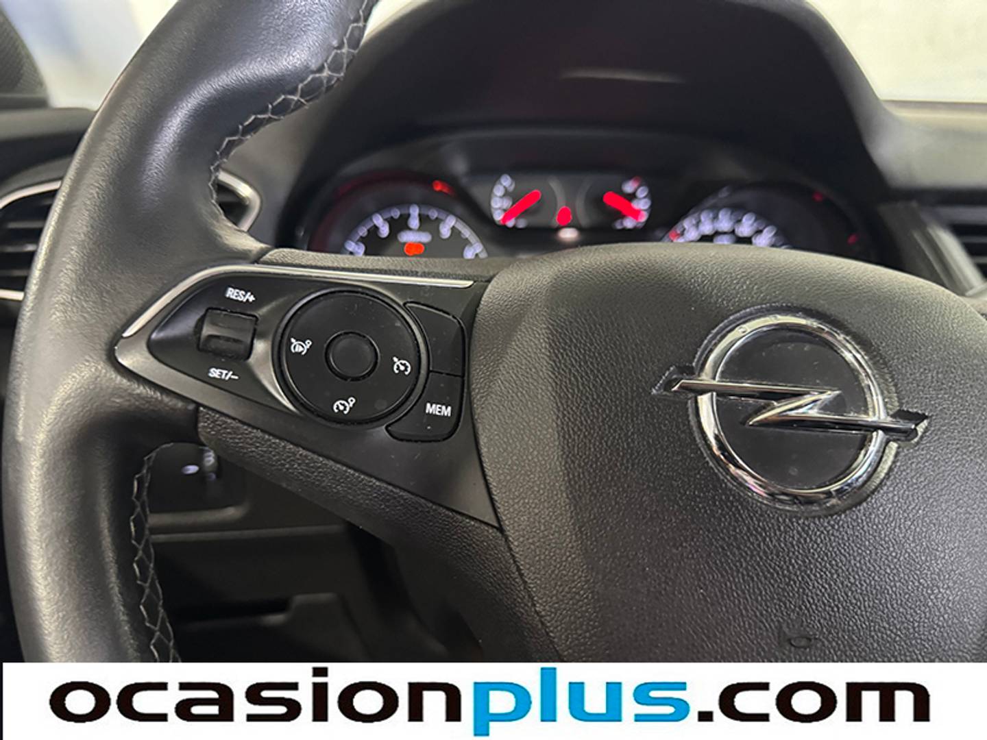 Foto Opel Grandland X Opel Grandland X 1.2 Turbo Selective (130 CV)