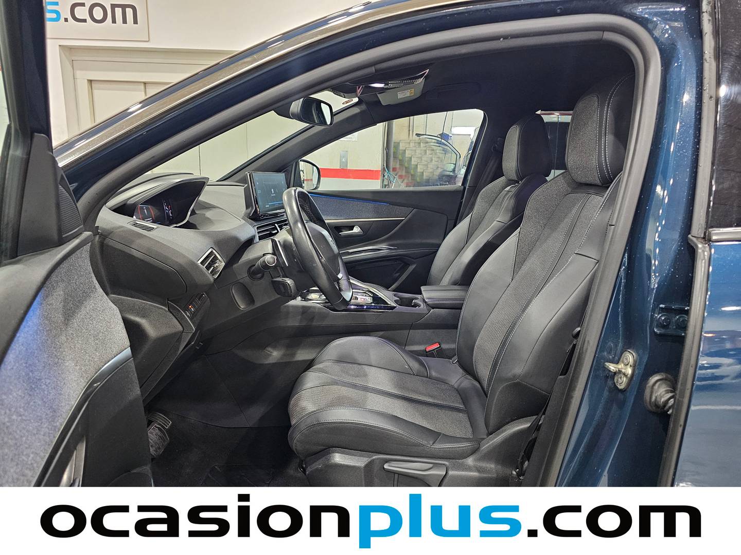 Foto Peugeot 5008 Peugeot 5008 PureTech 130 S&S Allure Pack EAT8 (130 CV) 7 PLAZAS