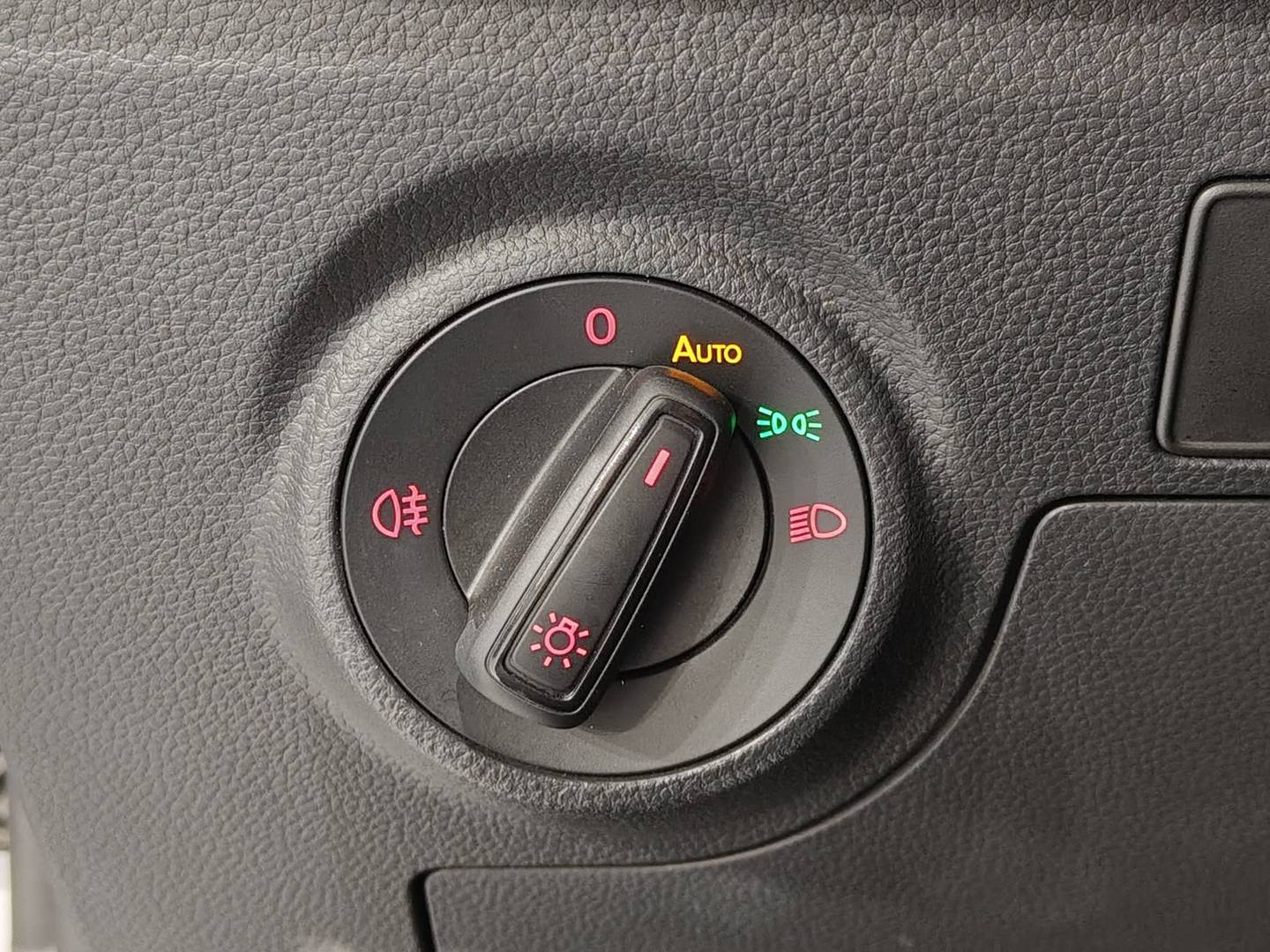 Foto Seat Arona SEAT Arona 1.0 TSI Style XL (110 CV)