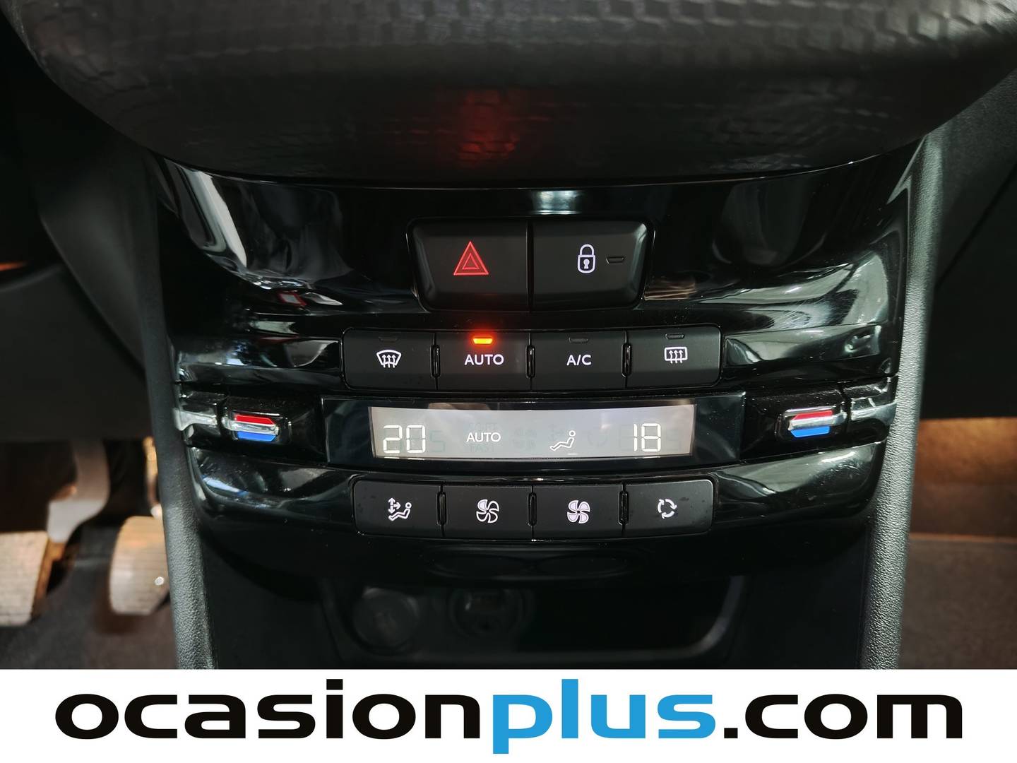 Foto Peugeot 2008 Peugeot 2008 BlueHDi 120 S&S Allure (120 CV)