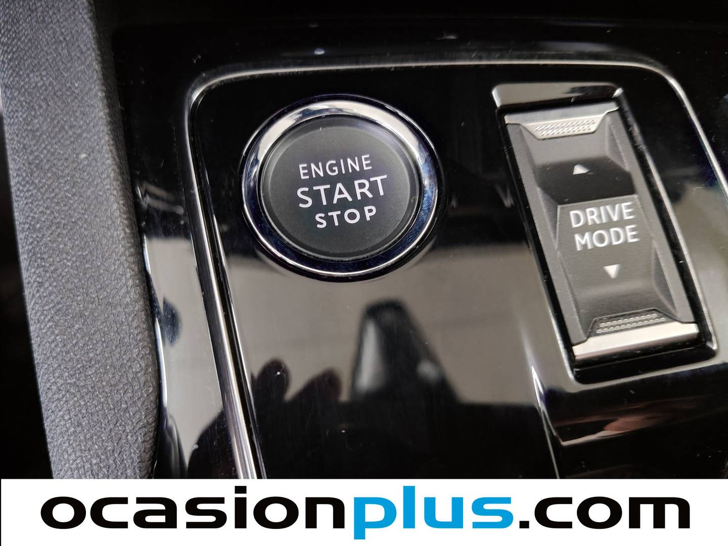 Foto Peugeot 3008 Peugeot 3008 PureTech 130 S&S GT EAT8  (130 CV)