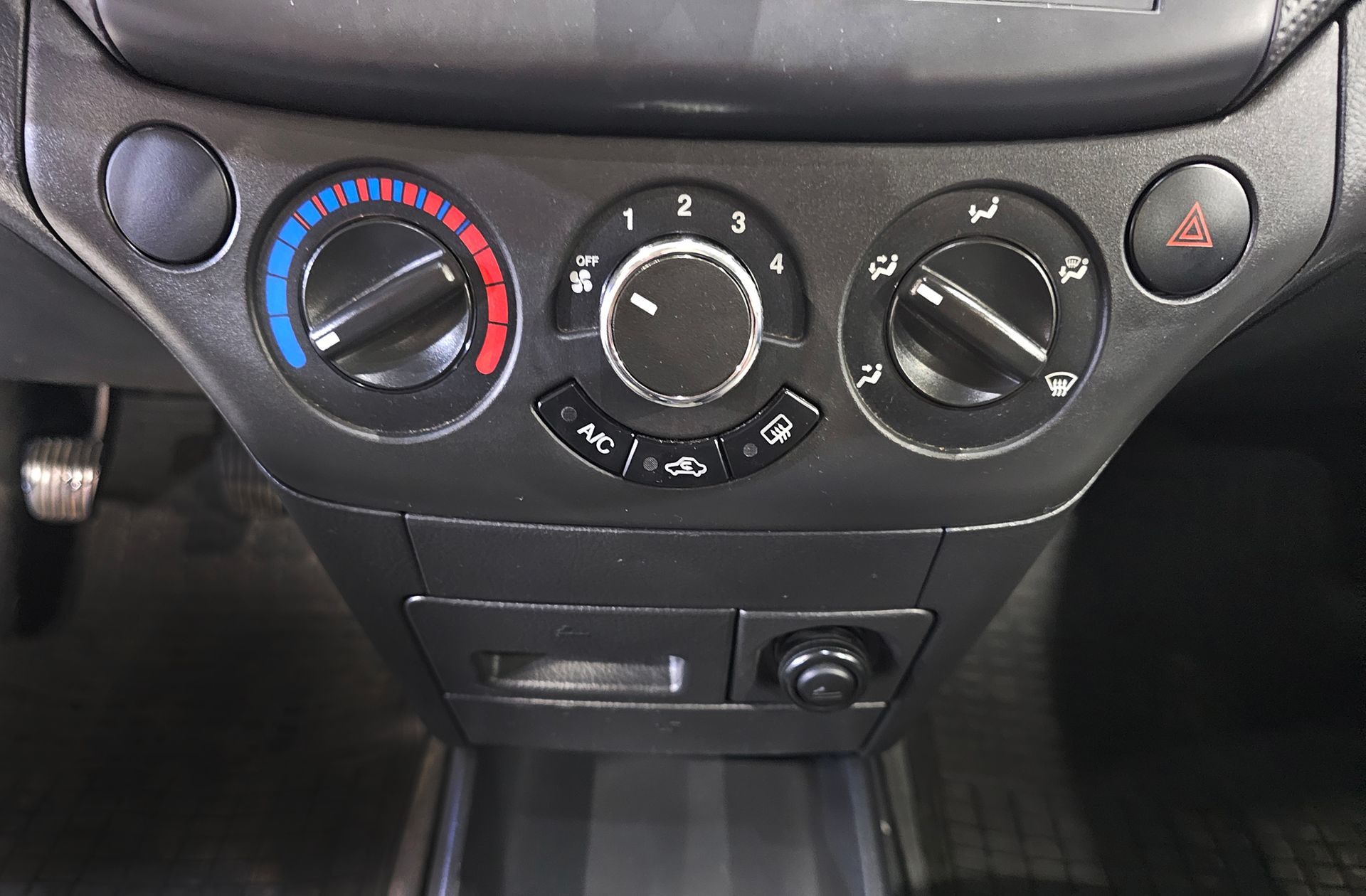 Chevrolet Aveo 1.2 16v LS - foto 21