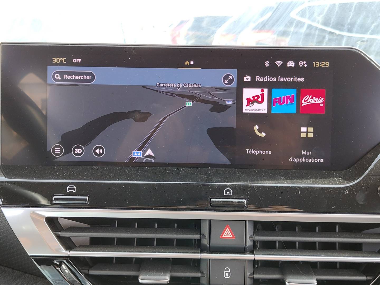 Foto Citroën C4 X Citroen C4 X 1.2 PureTech 130 S&S Shine EAT8 (131 CV)