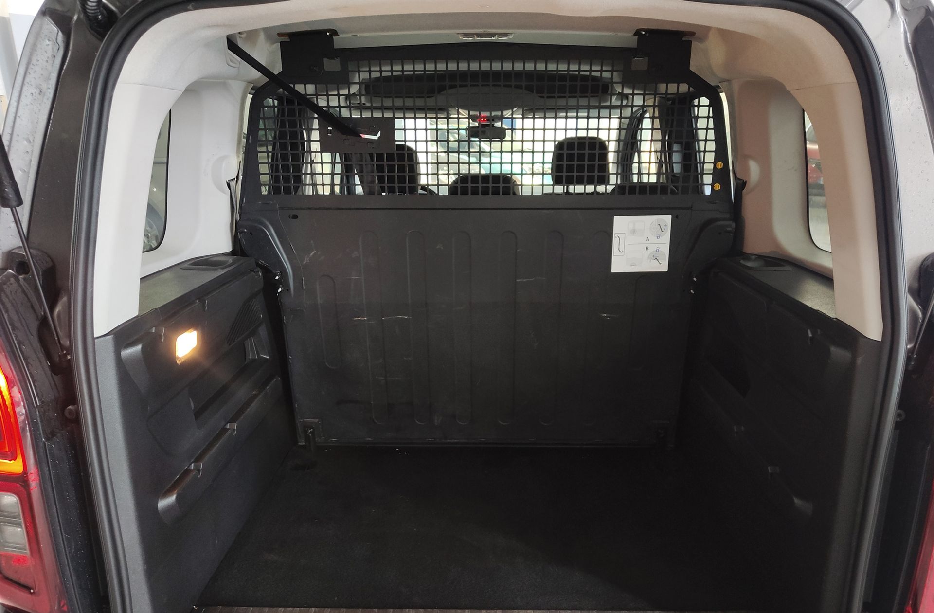 Citroën Berlingo BlueHDi 130 Talla M Shine Business - foto 14