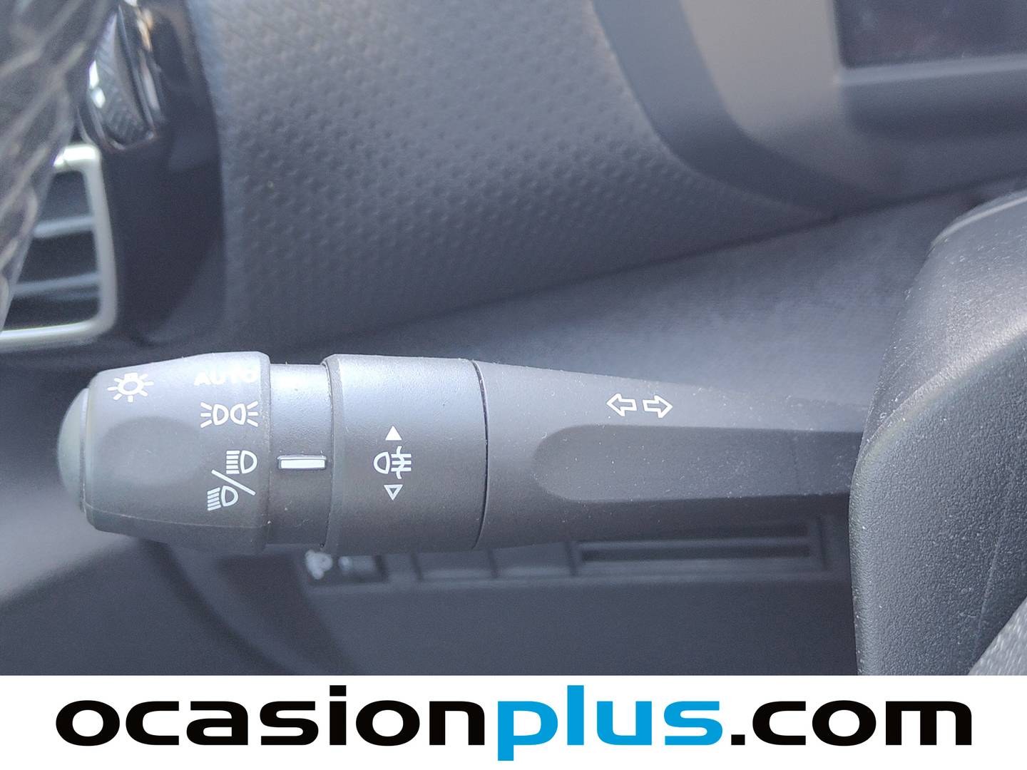 Citroën C4 Citroën C4 Hybrid 145 Business Edition e-DCS6 (145 CV) 2025
