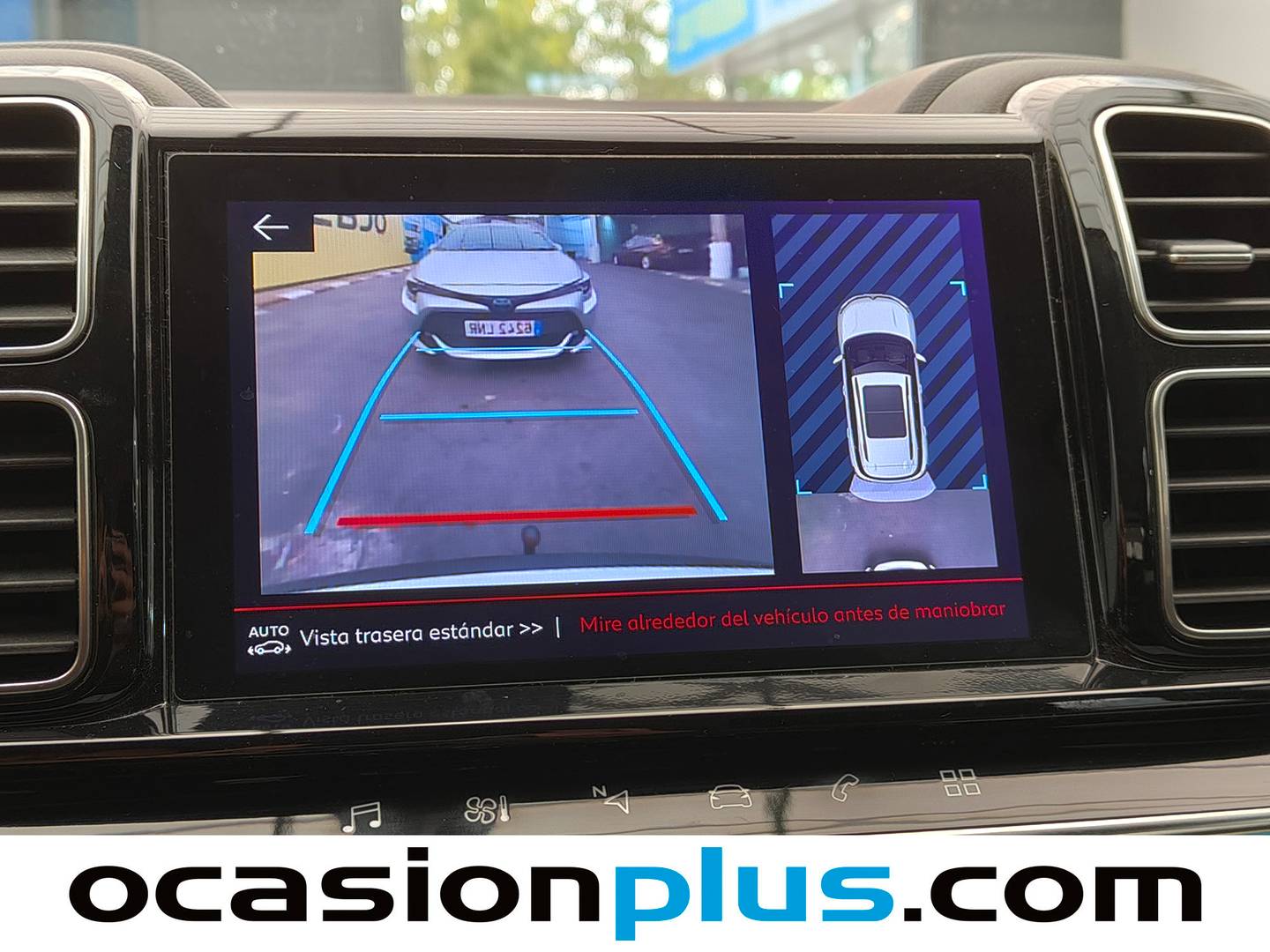 Equipamiento del Citroën C5 Aircross Citroën C5 Aircross PureTech 130 S&S Live Pack (131 CV)