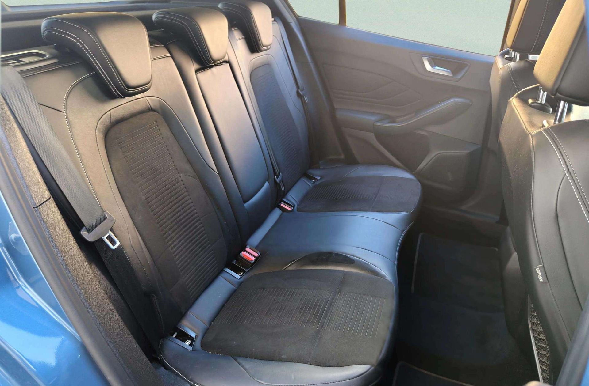 Ford Focus 2.3 EcoBoost ST - foto 17
