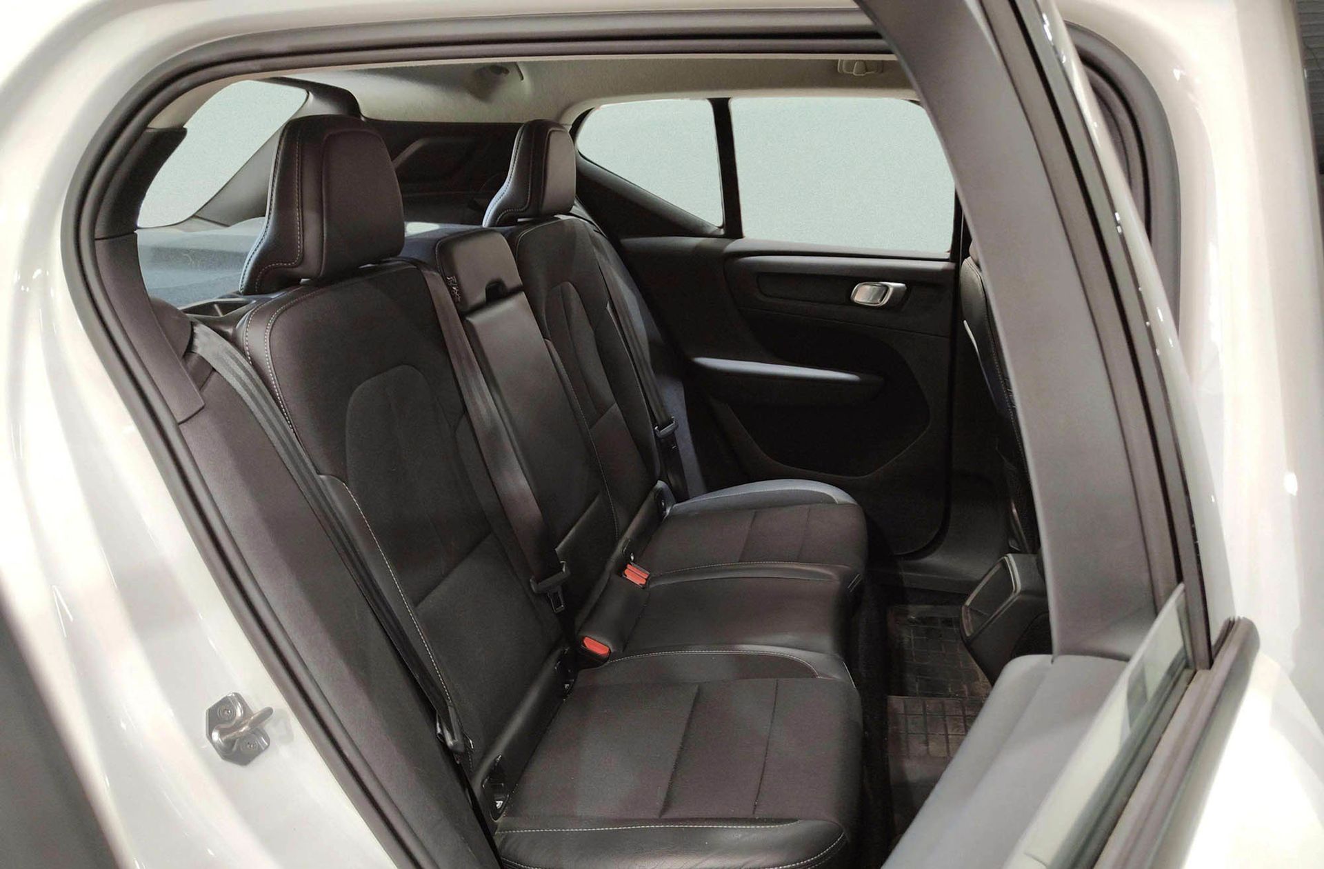Volvo XC40 D3 Business Plus - foto 18