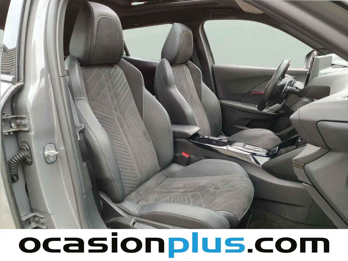 Foto Peugeot 2008 Peugeot 2008 BlueHDi 130 S&S GT EAT8 (130 CV)