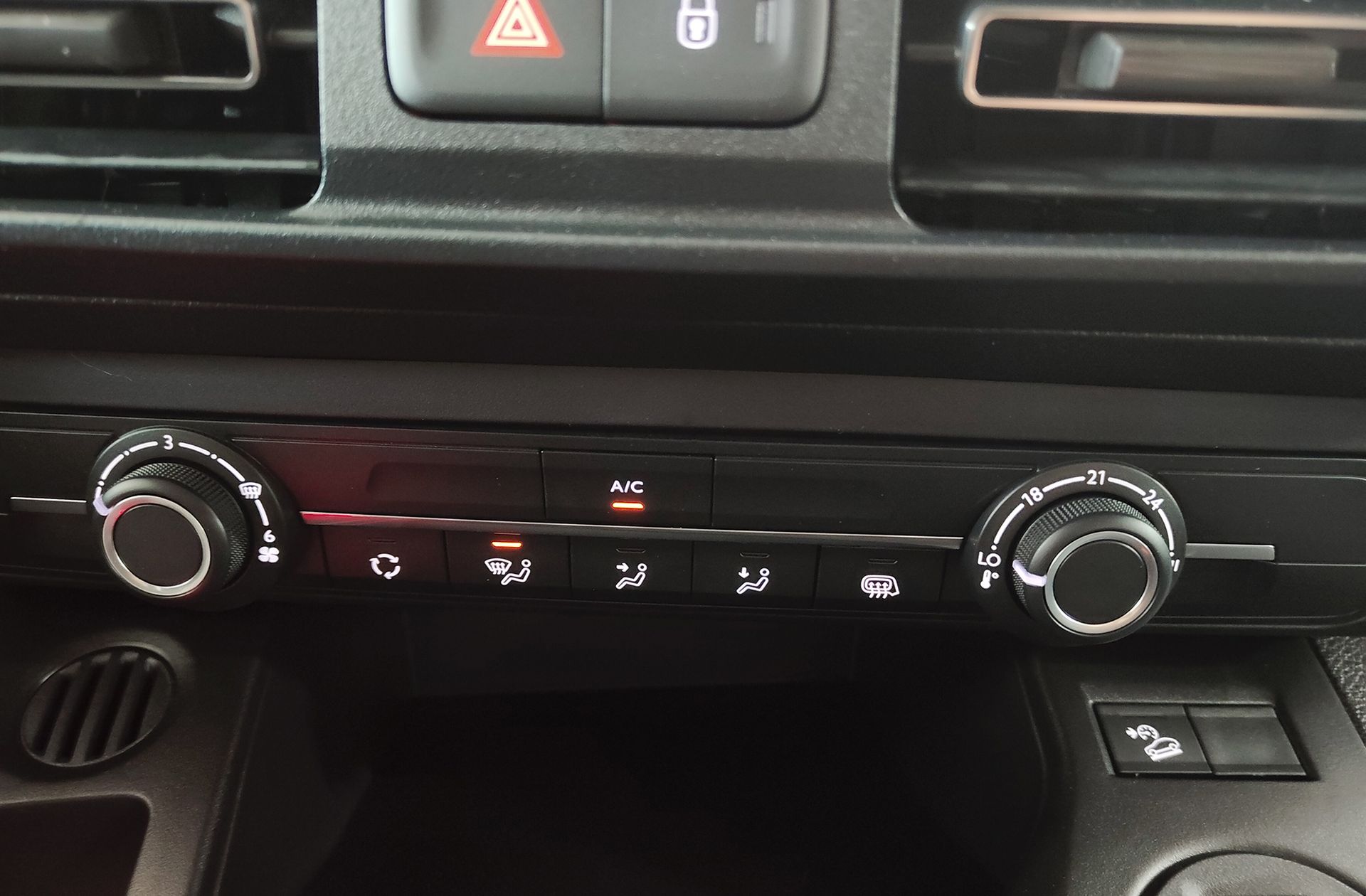 Fiat Doblò Furgón BlueHDi 100 M - foto 27