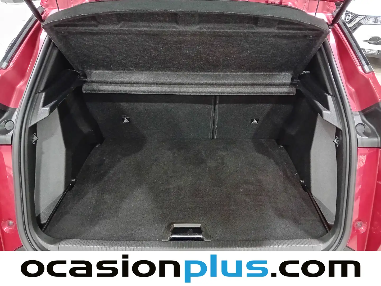 Foto Peugeot 2008 Peugeot 2008 Allure Hybrid eDCS6 (145 CV)