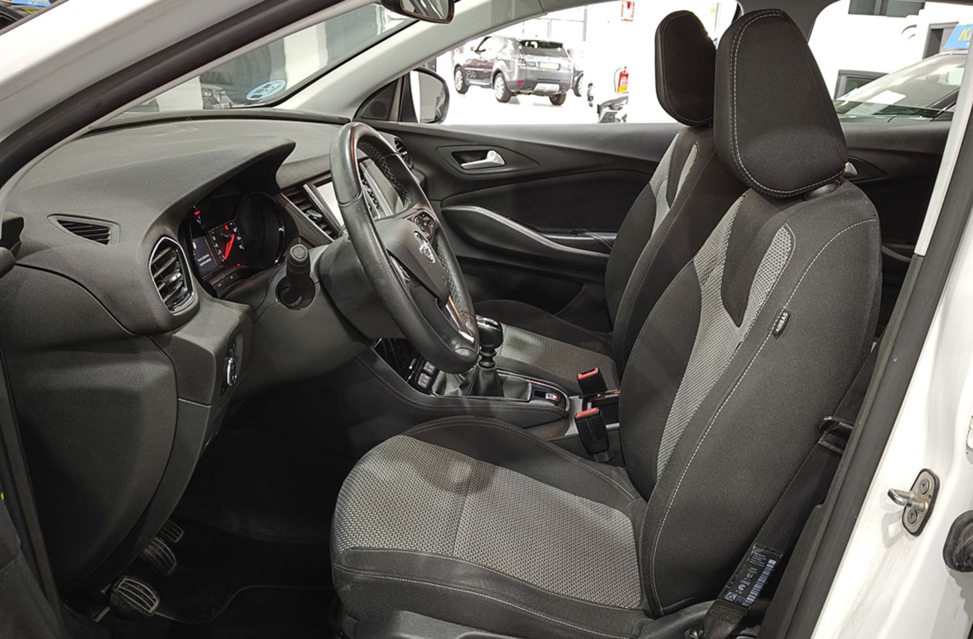 Opel Grandland 1.2 Turbo Selective - foto 8