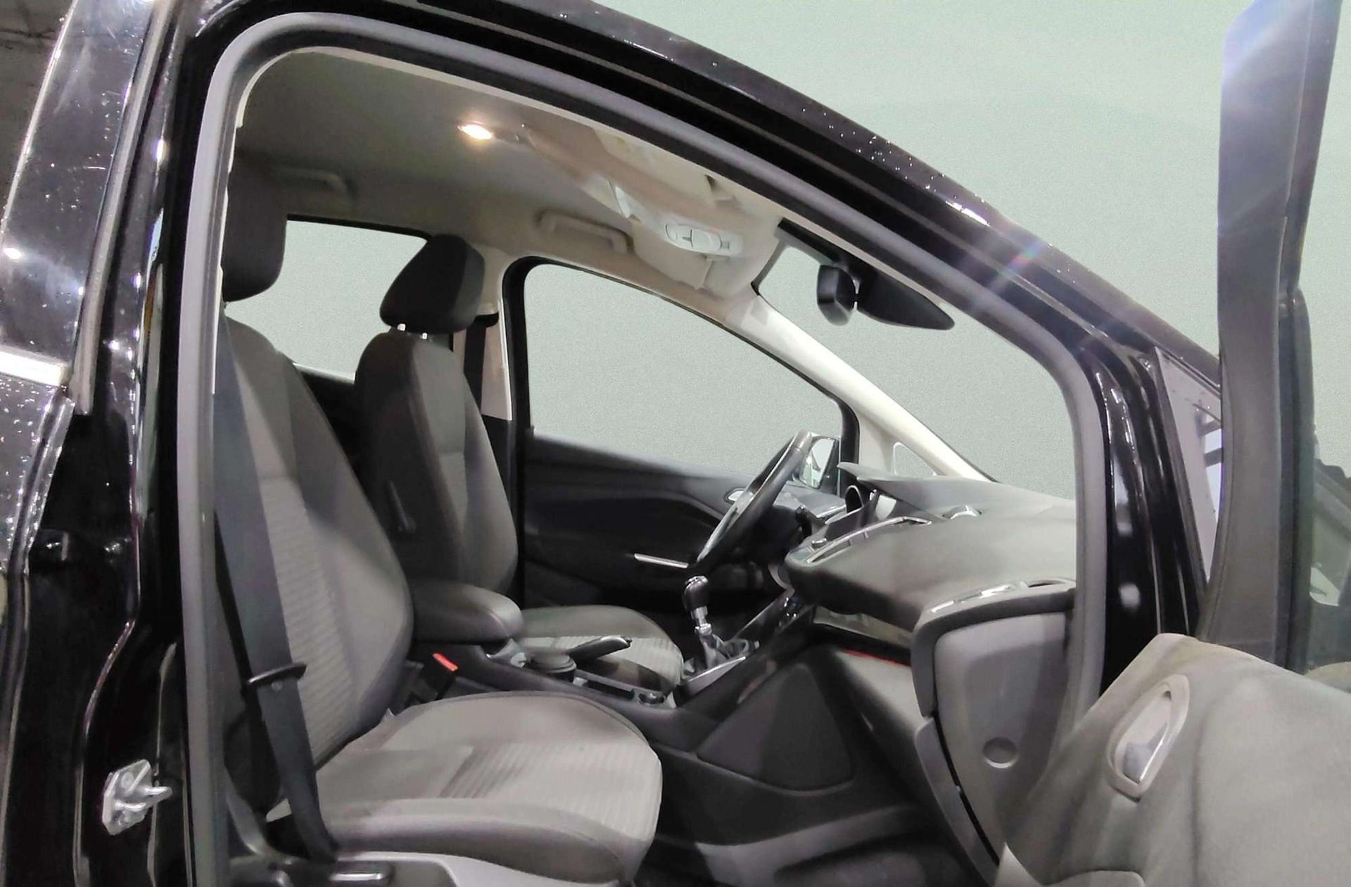 Ford C-Max 1.0 EcoBoost Titanium - foto 15