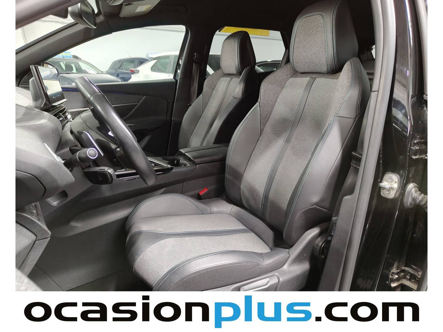 Foto Peugeot 3008 Hybrid Peugeot 3008 Hybrid 300 Allure Pack e-EAT8  (300 CV)