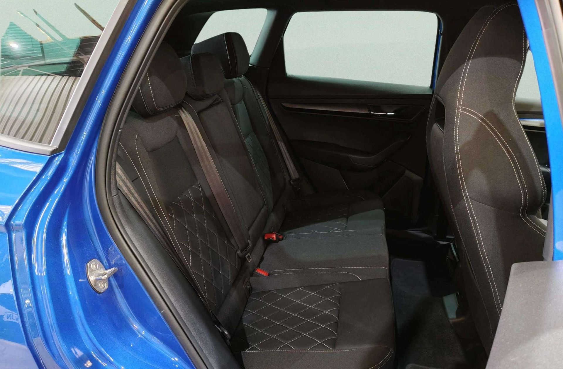 Škoda Karoq 1.5 TSI ACT Sportline DSG - foto 23