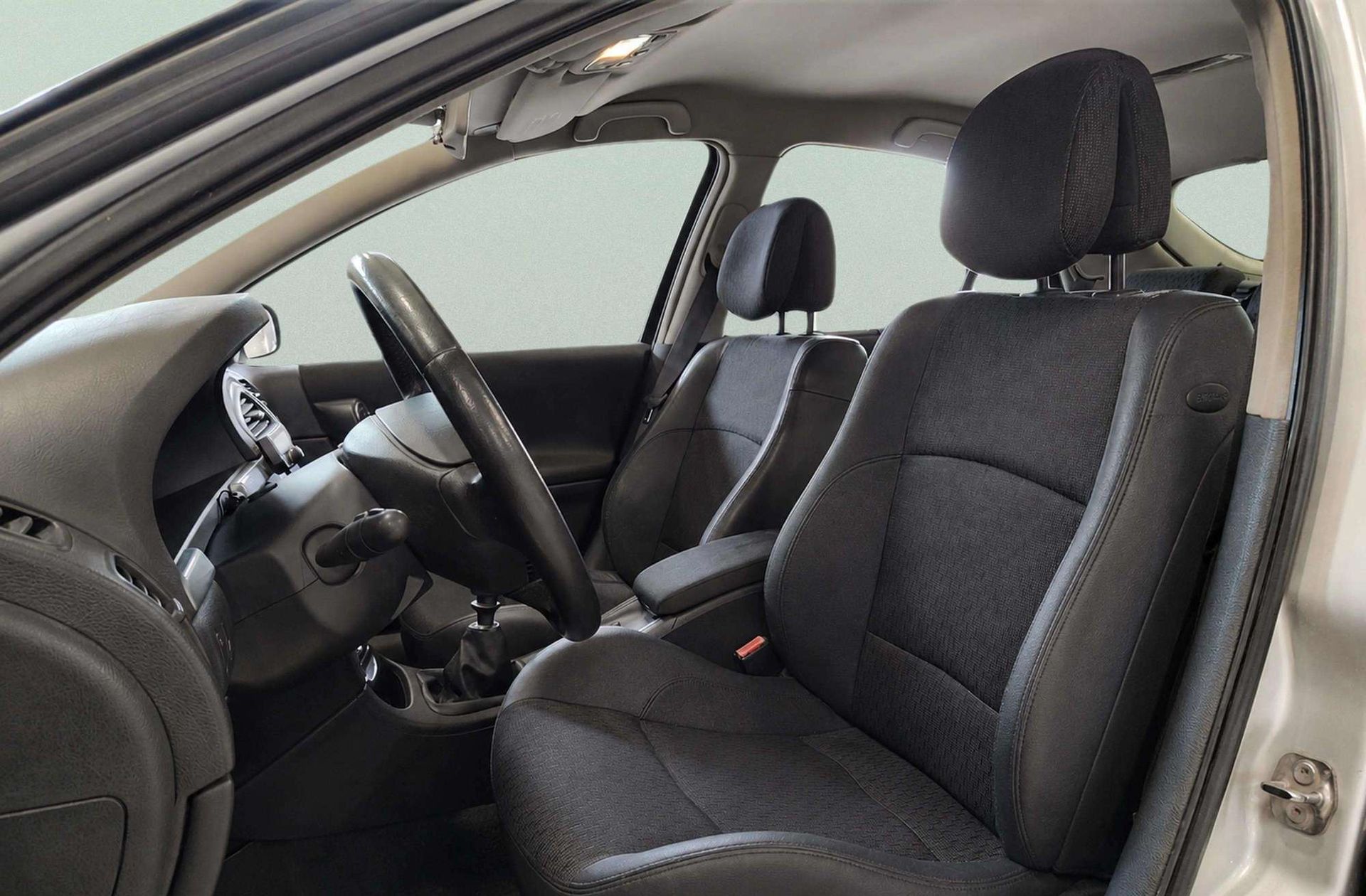 Renault Laguna 2.0 dCi Confort Dynamique - foto 8