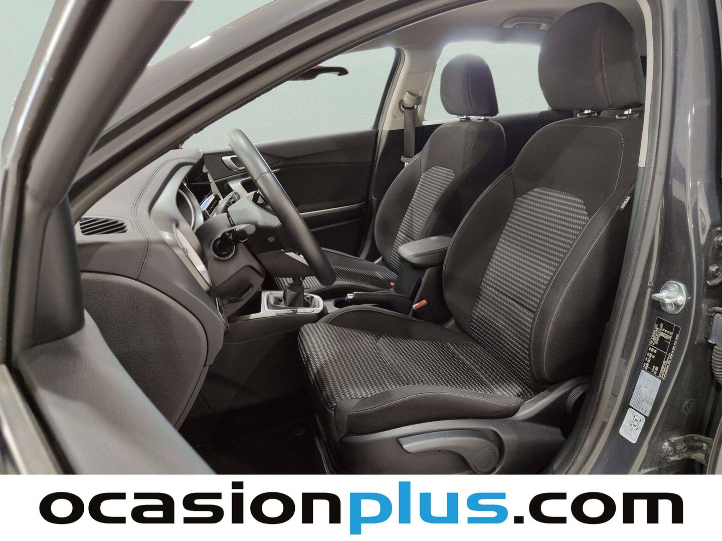 Foto asientos delanteros KIA Ceed KIA Ceed 1.0 T-GDI Drive (100 CV)