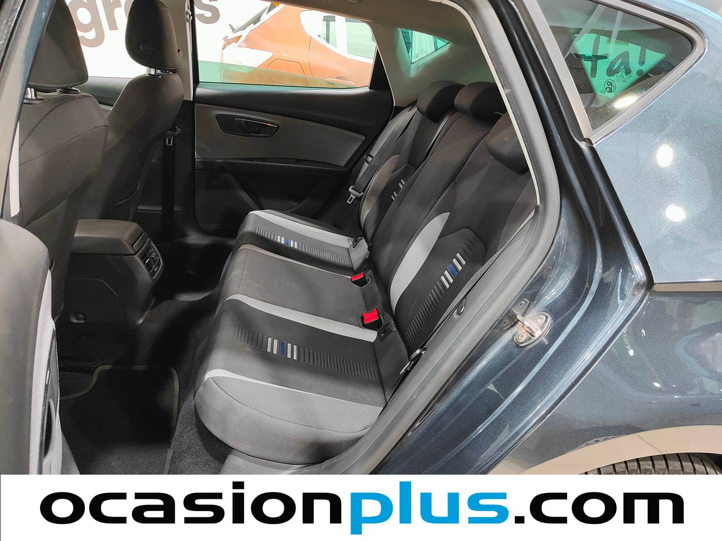 Foto asientos traseros Seat León SEAT León 1.0 EcoTSI S&S Style (115 CV)