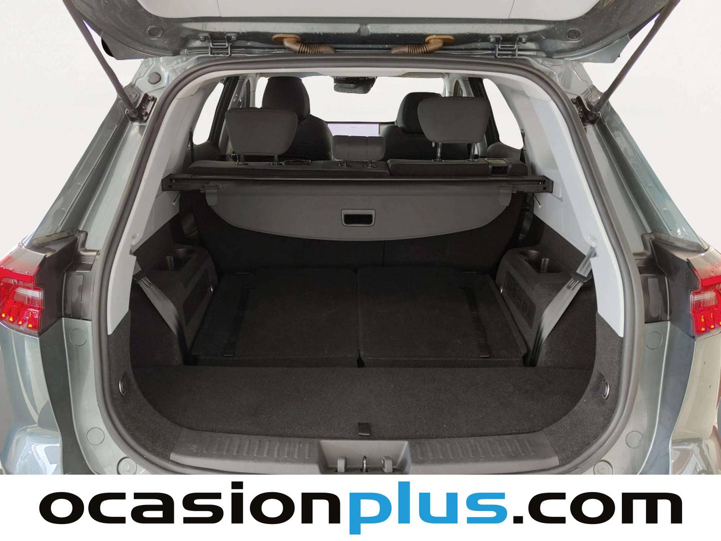 EBRO S800 EBRO S800 1.6 TGDI Premium DCT (147 CV) 7 Plazas 147cv