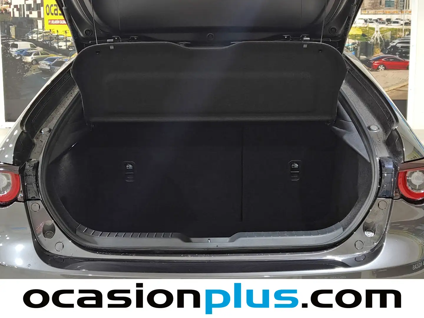 Foto Mazda Mazda3 Mazda Mazda 3 2.0 e-SKYACTIV-G Homura (122 CV)