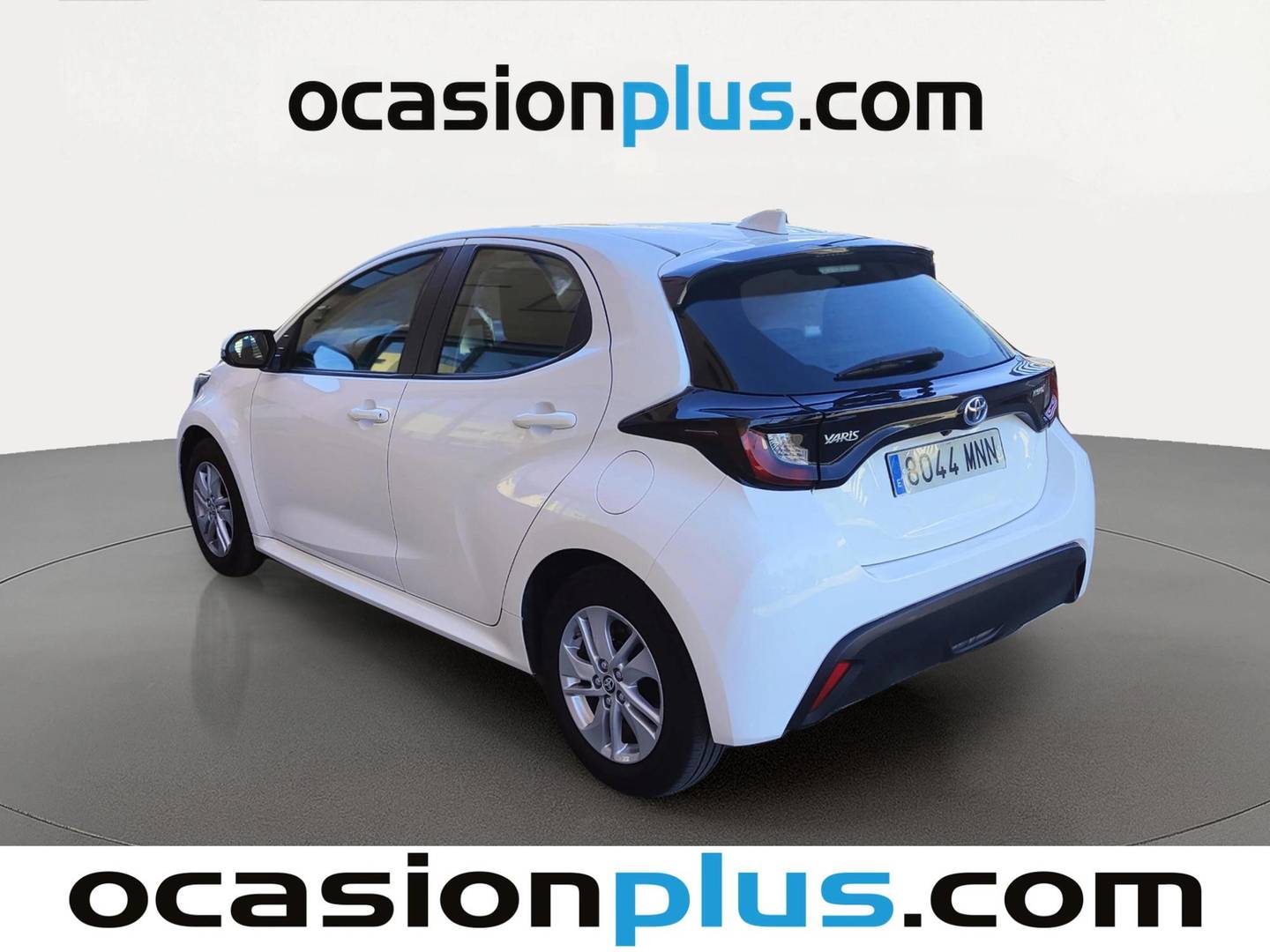 Foto trasera Toyota Yaris Toyota Yaris 120H Business Plus (116 CV) izquierda