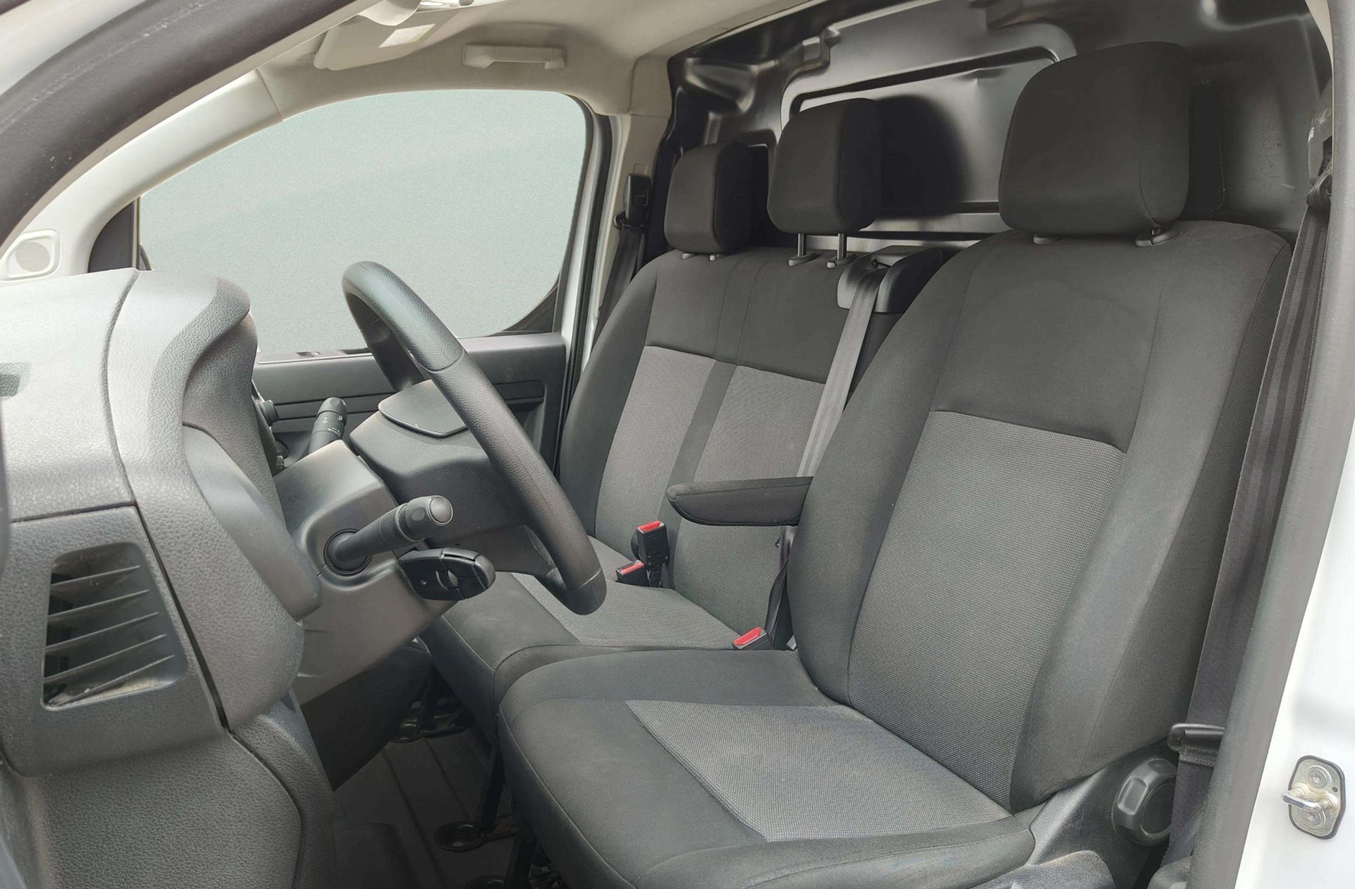Peugeot Expert BlueHDi 100 Standard - foto 8